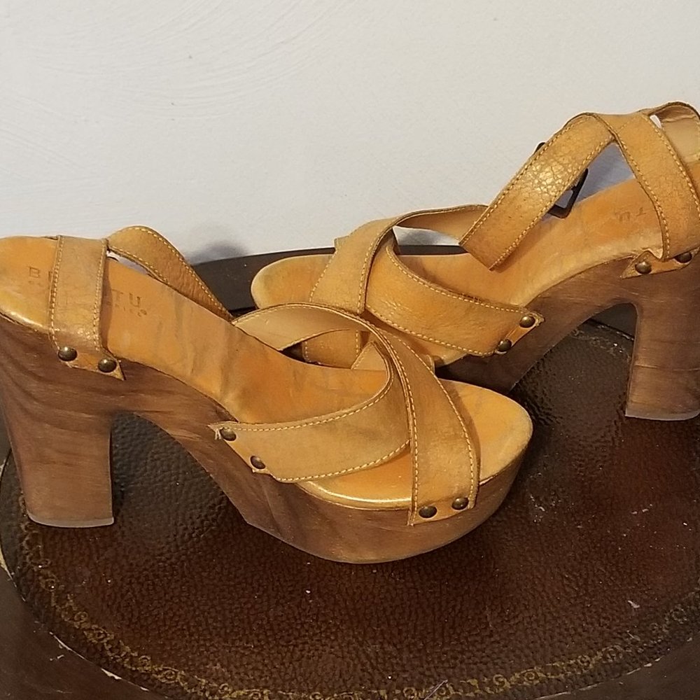 Distressed Orange wooden platform sandal by Bedstu